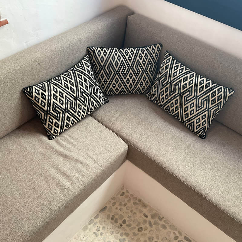 Casita Alborán: A Stylish Home in a Spanish Seaside Town 13 sofa-detail-casita-alboran-nordroom