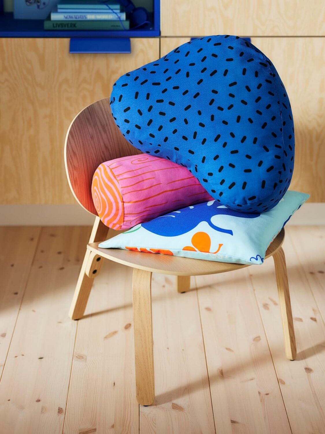 New IKEA Collection July 2023: Bold Colors & Prints 7 EKLUGGMAL-cushion-KRYPKORNELL-cushion-cover