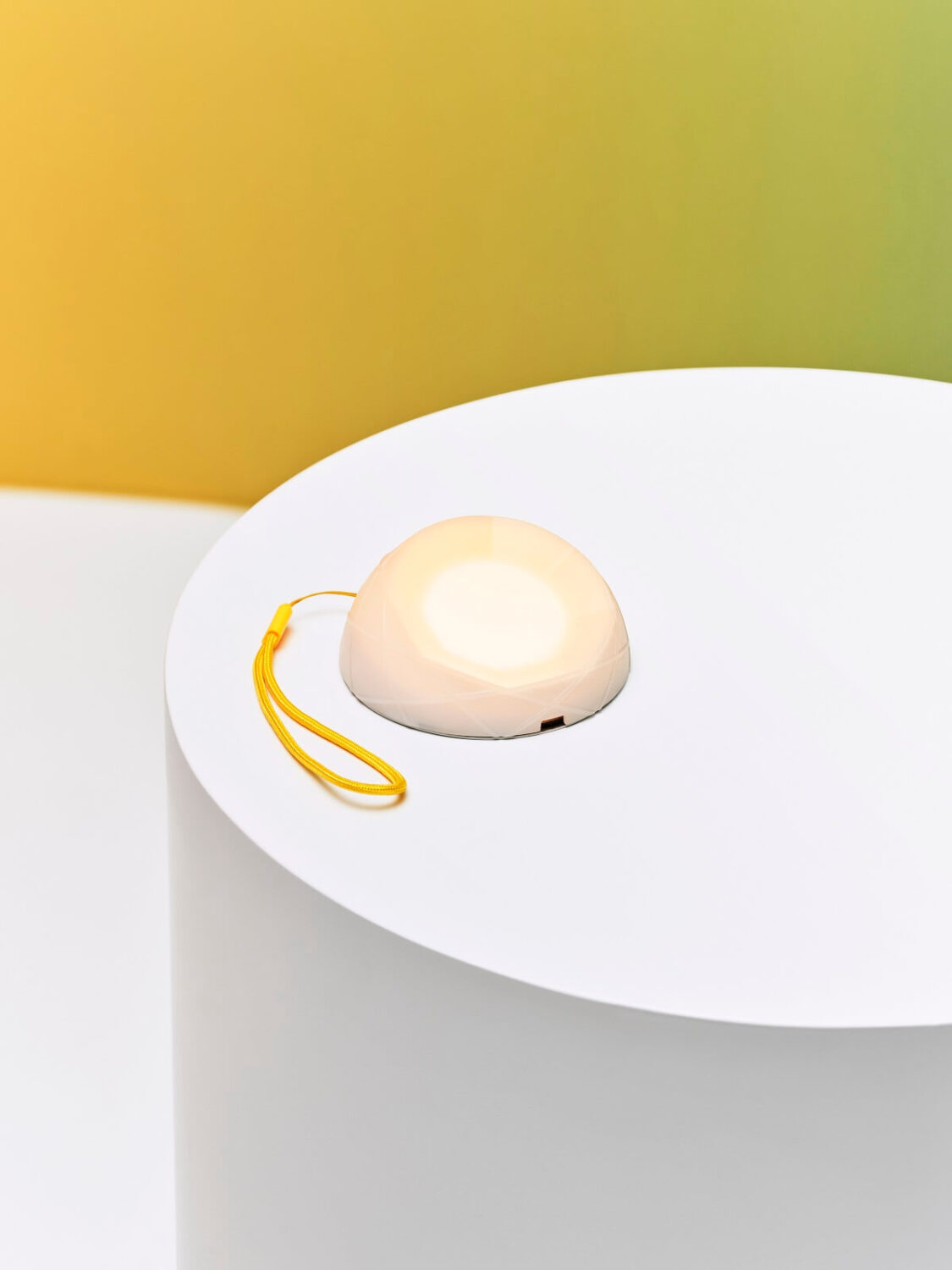IKEA SAMMANLÄNKAD: Solar Cell Lamps by Olafur Eliasson 2 IKEA-SAMMANLÄNKAD-portable-LED-solar-lamp-nordroom
