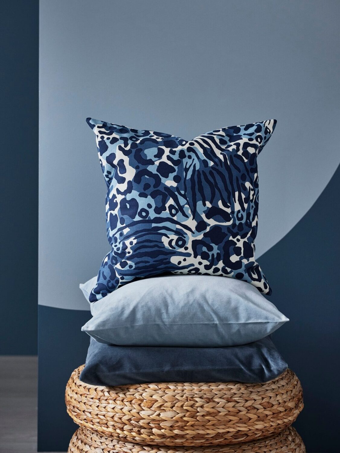 New IKEA Collection July 2023: Bold Colors & Prints 33 KAPHYACINT-cushion-cover-new-ikea-products-july-2023-nordroom