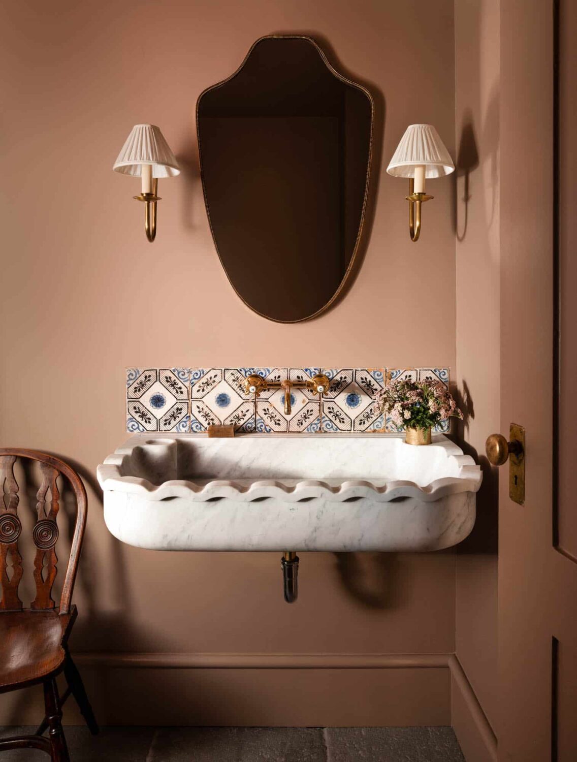 Best of 2023: Bathrooms 3 bathroom-powder-pink-walls-tiles-nordroom