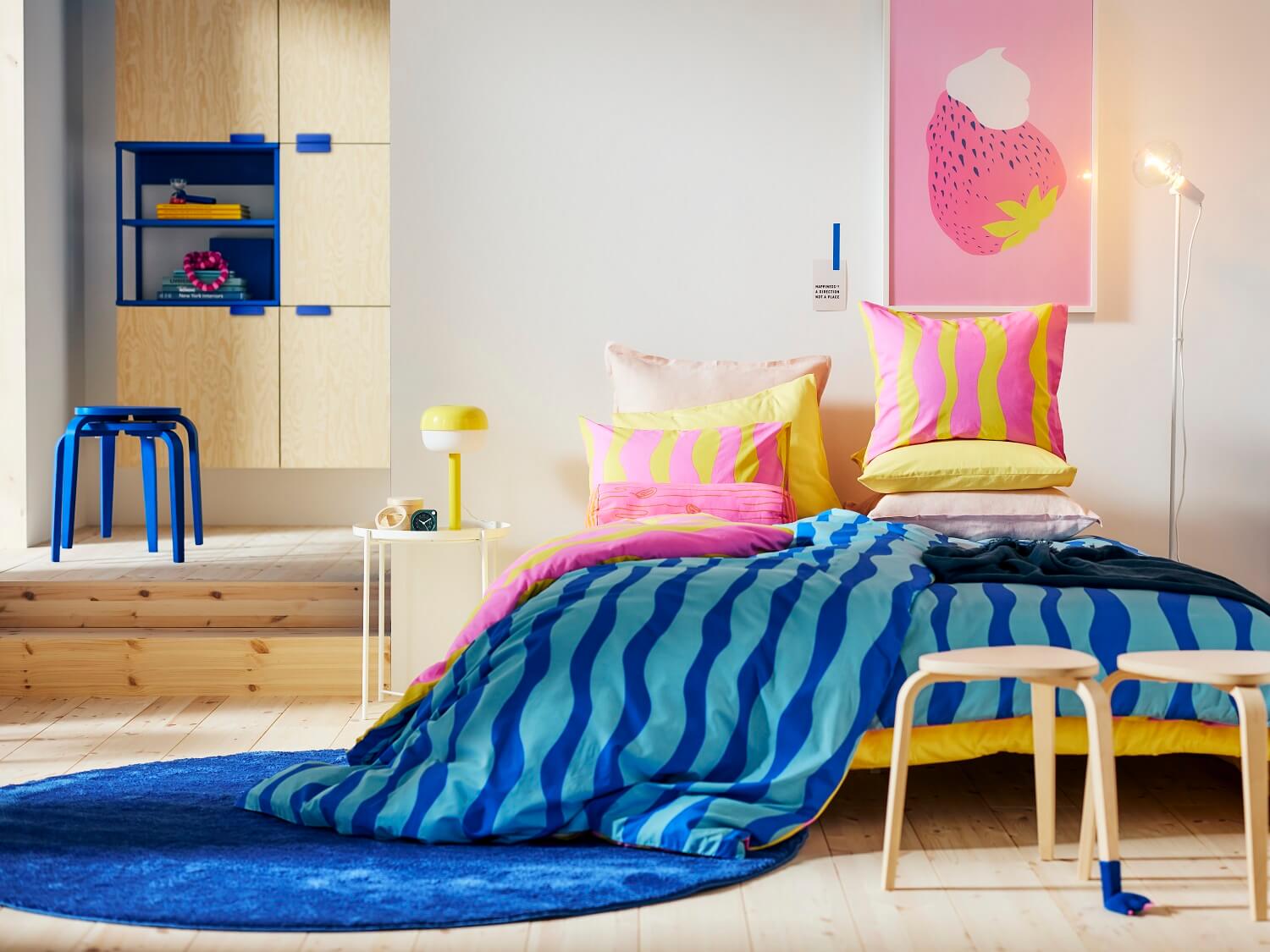 New IKEA Collection July 2023: Bold Colors & Prints 13 bedroom-SOMMARVICKER-duvet-cover-PLATSA-open-shelving-nordroom