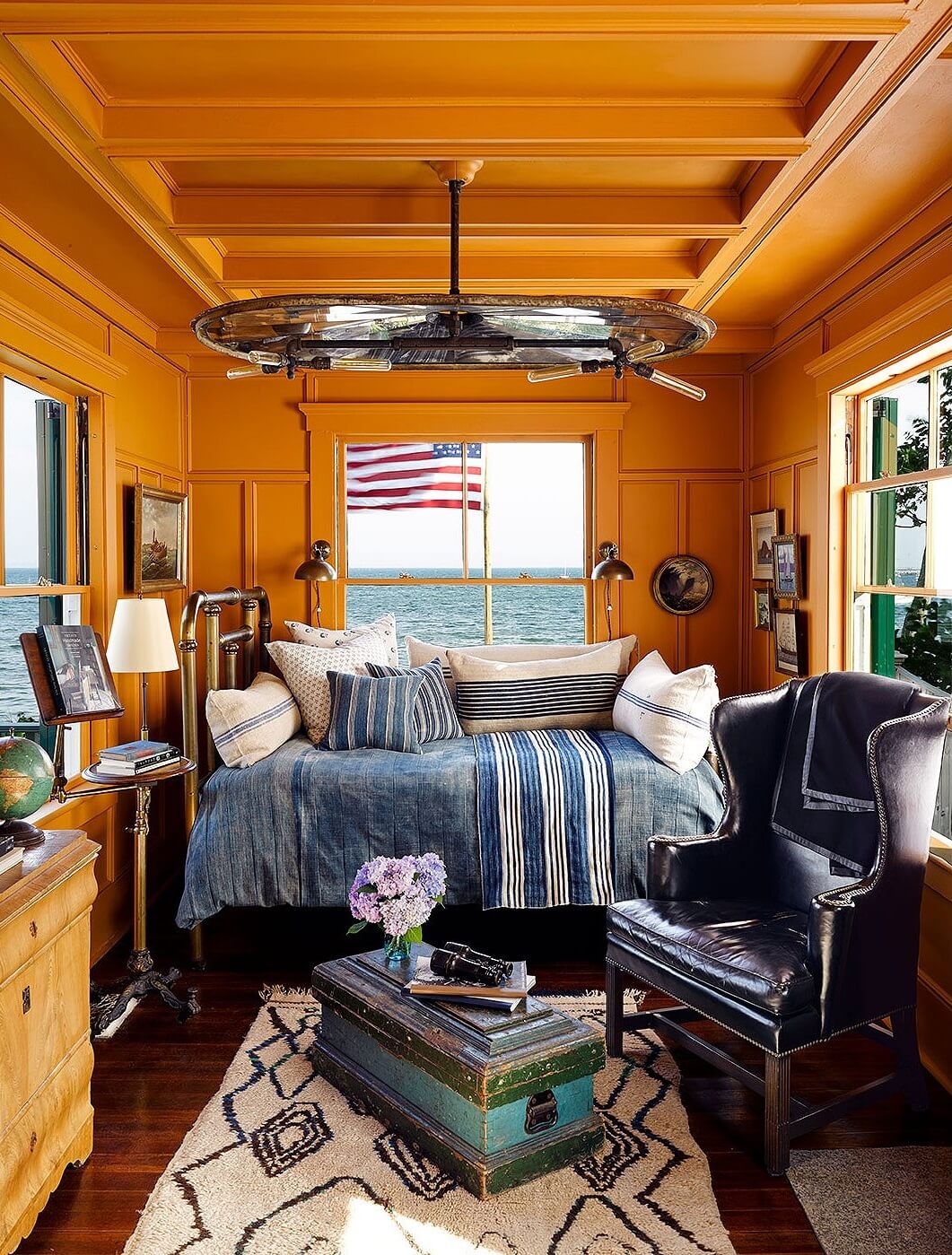 The Best Warm Paint Colors for a Bedroom 18 benjamin-moore-dash-of-curry-best-paint-colors-warm-bedroom-nordroom