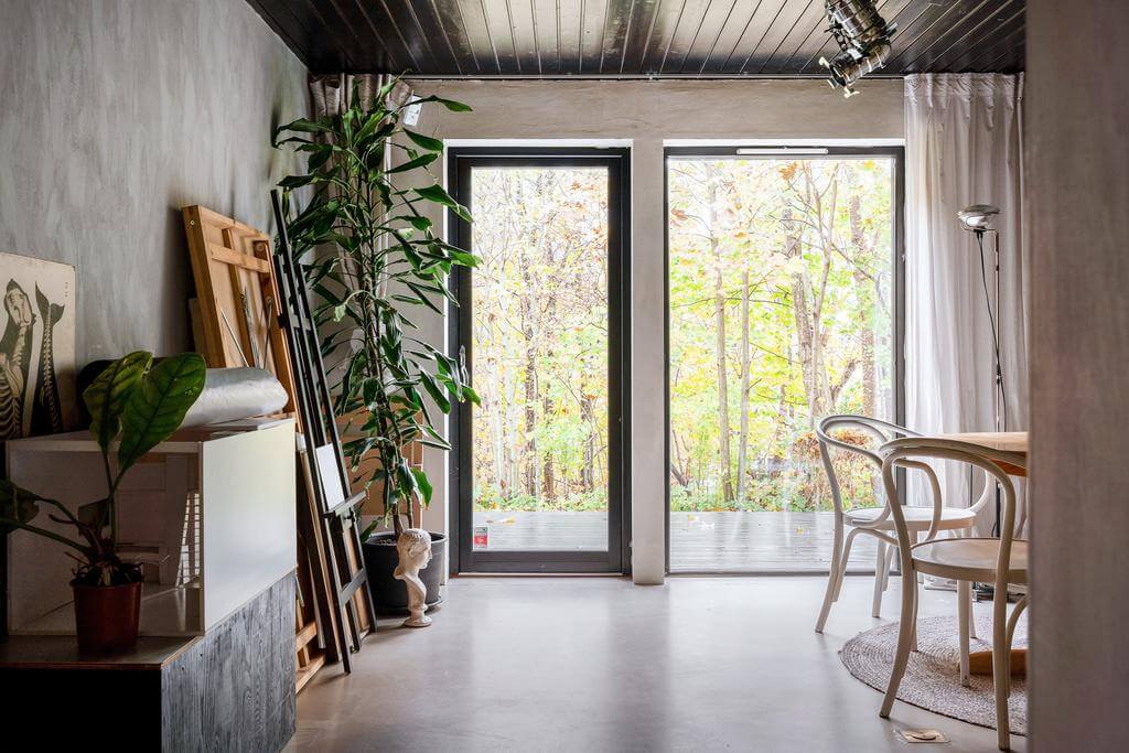 A Renovated Sustainable Home in Sweden 14 black-ceiling-living-room-nordroom
