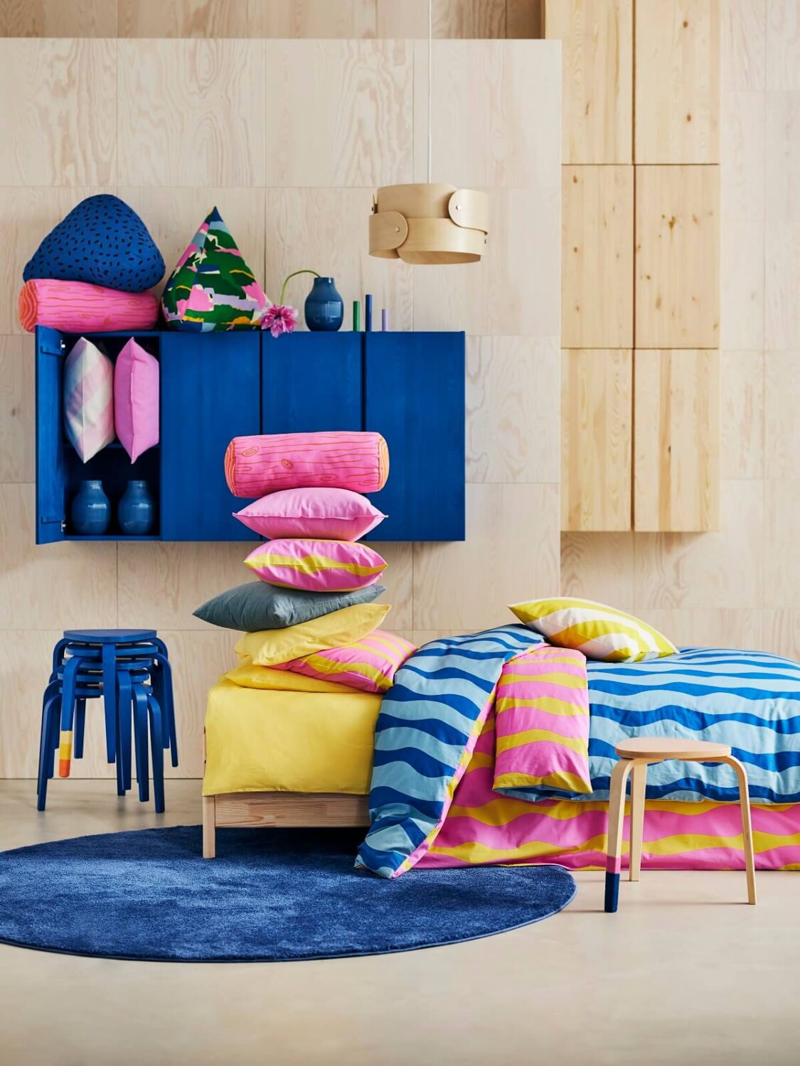 New IKEA Collection July 2023: Bold Colors & Prints 3 blue-IVAR-cabinets-bedroom-blue-rug-new-ikea-products-july-nordroom