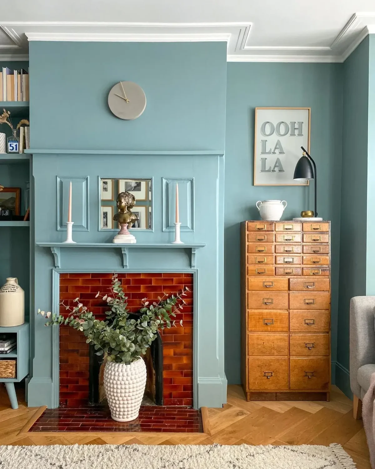 Farrow & Ball Launch an All-New Dead Flat Paint Finish 6 farrow-ball-dead-flat-paint-finish-oval-room-blue-nordroom