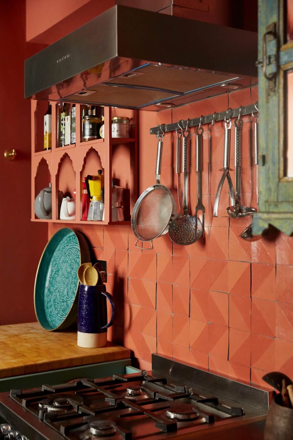 Jewel-Toned Hues in a Vibrant Eclectic Mews House 10 moroccan-tiles-colorful-kitchen-nordroom