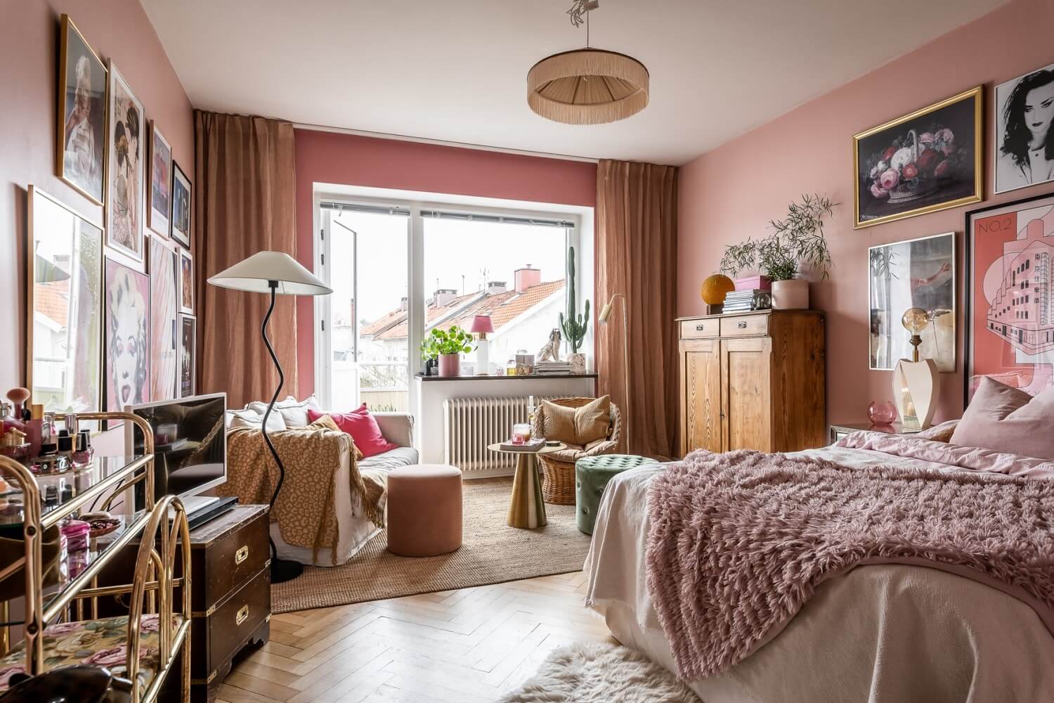 scandinavian-studio-apartment-pink-walls-nordroom