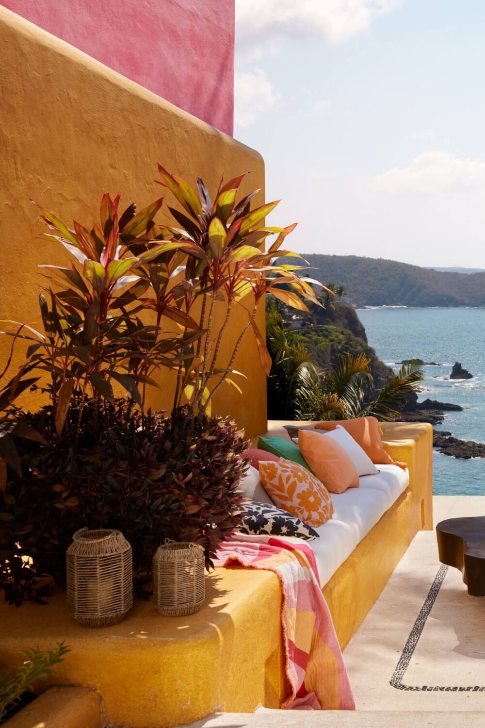 H&M Home Summer Collection 2023: Vibrant Decor 2 seagrass lantern hm home summer H&M Home Summer Collection 2023: Vibrant Decor