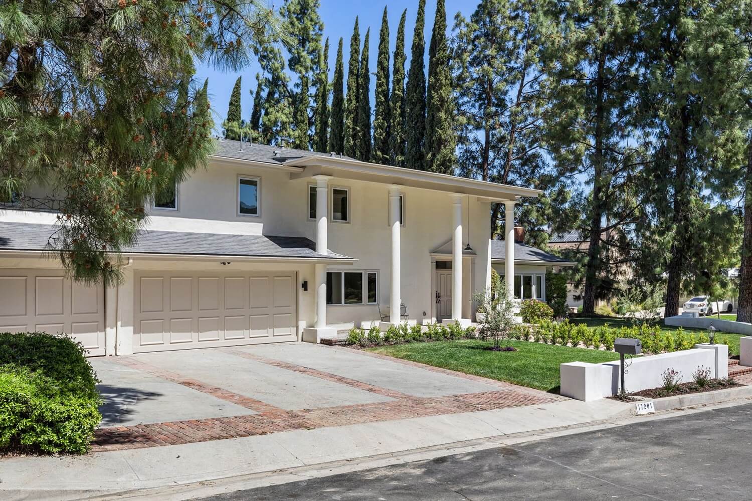 A Beautiful Serene Home in Encino Hills 36 white-exterior-california-home-nordroom