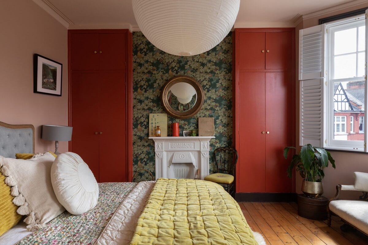 Colorful Rooms in a Family Home in London 13 bedroom-bay-window-plaster-pink-walls-wallpaper-red-built-in-wardrobes-nordroom