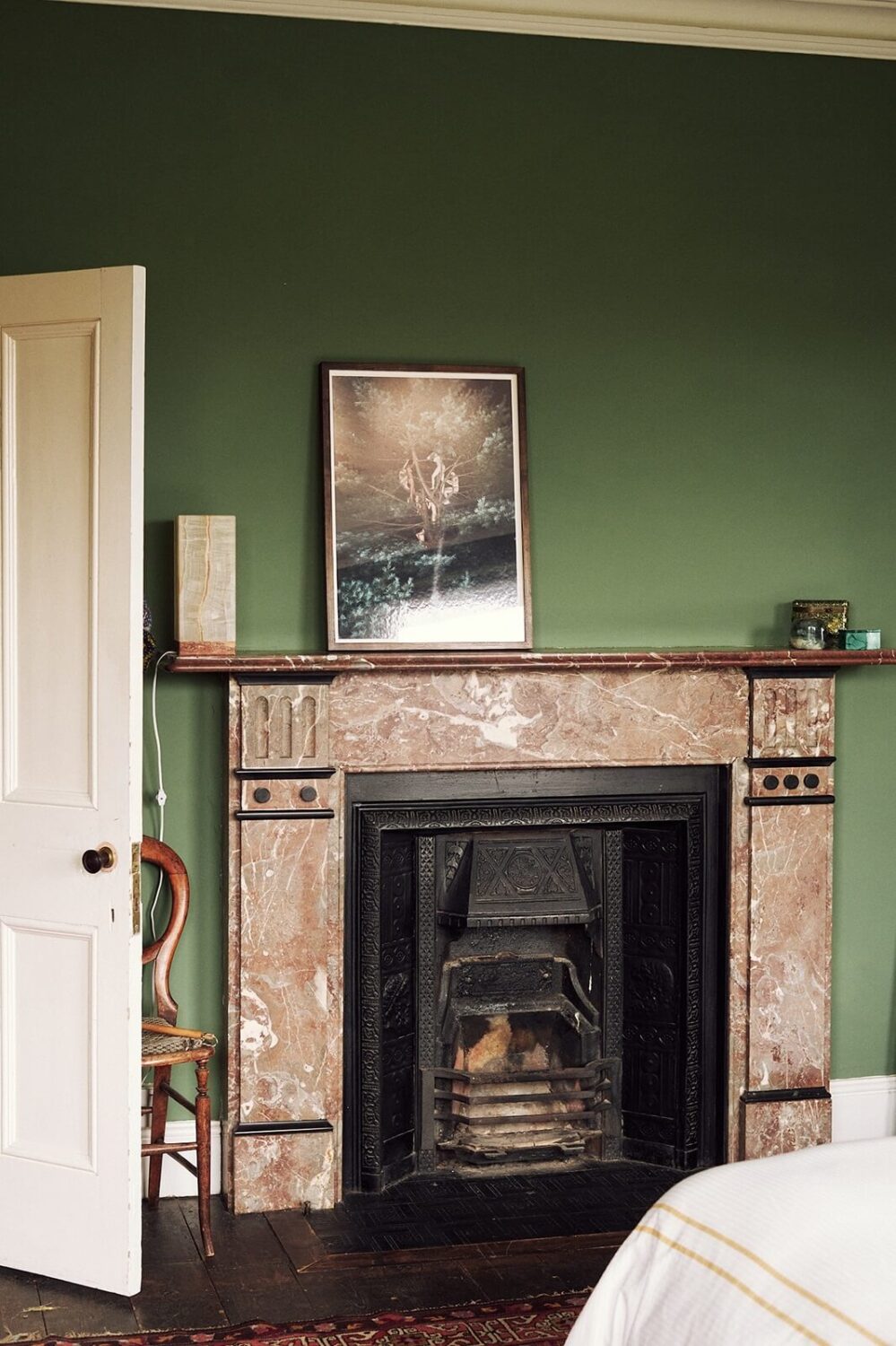 A Spectacular Kitchen in a Historic English House 16 bedroom-green-walls-firpelace-nordroom