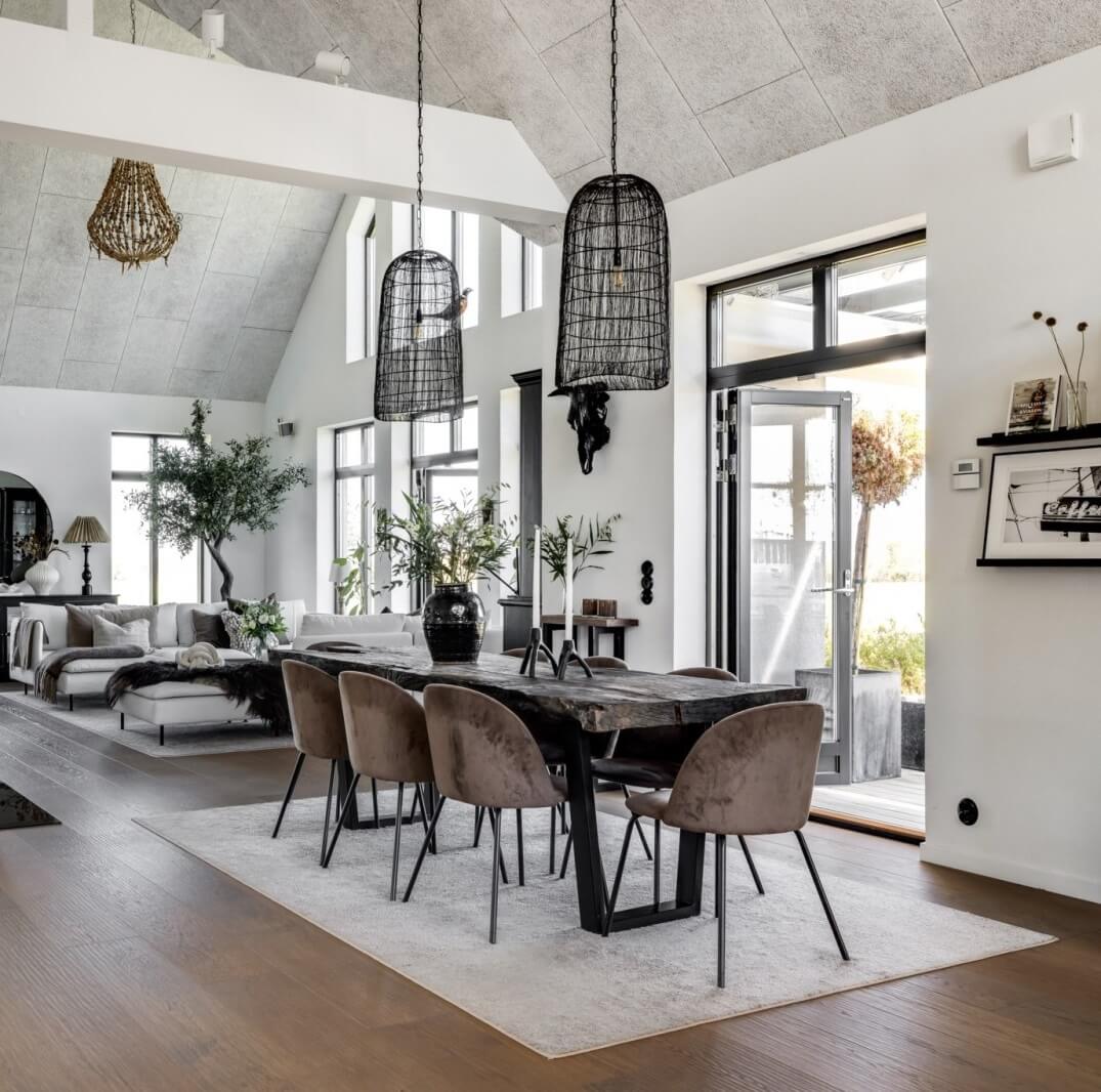 A Monochrome Swedish Villa with High Ceilings 2 black-dining-table-monochrome-swedish-villa-nordroom