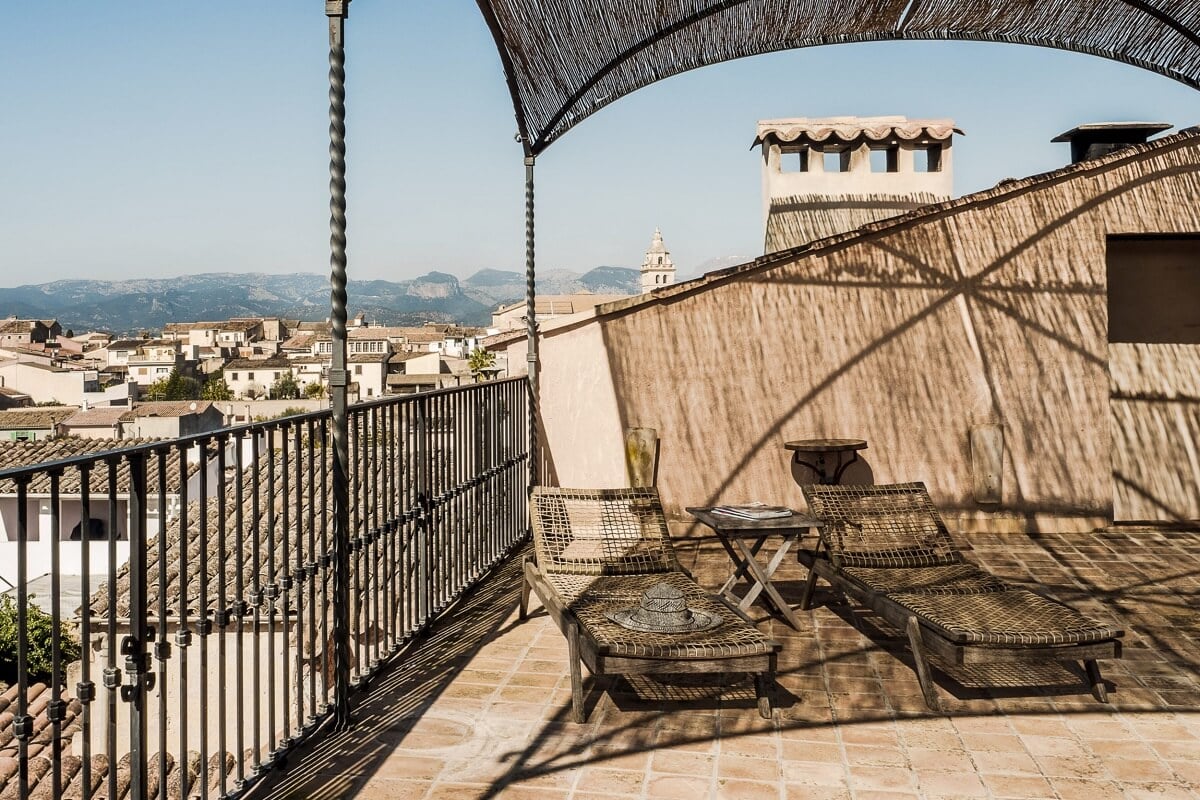 A Renovated Historic Townhouse on Mallorca 21 covered-roof-terrace-townhouse-mallorca-nordroom