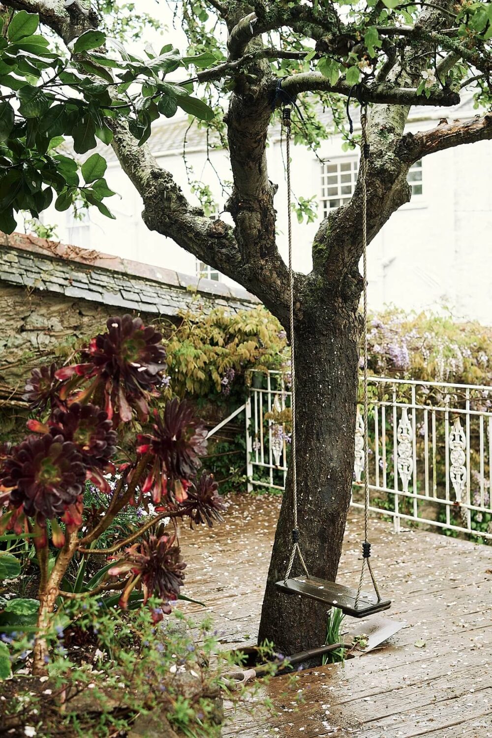A Georgian Townhouse with Views of the Falmouth Harbour 30 garden-tree-swing-nordroom