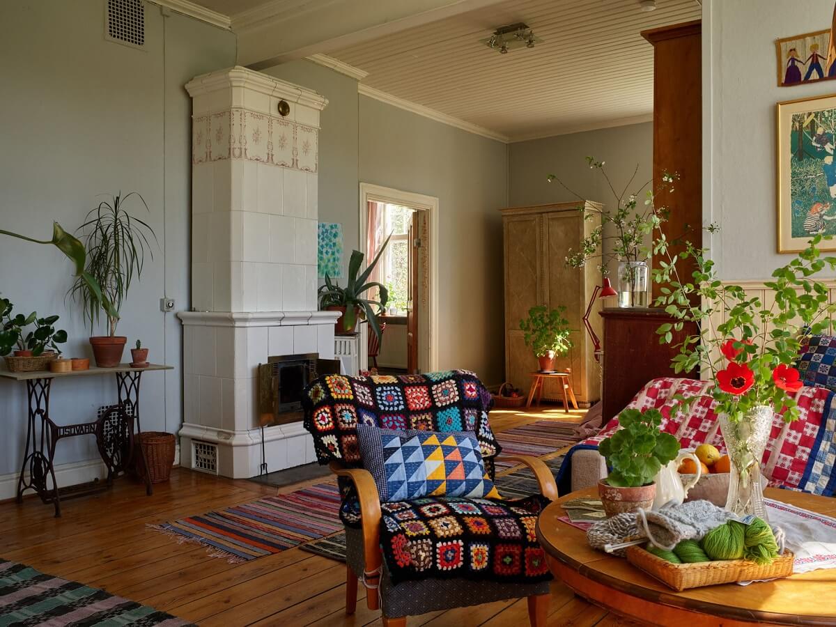 A Vintage Colorful Family Home in the Swedish Countryside 5 living-room-colorful-decor-fireplace-nordroom