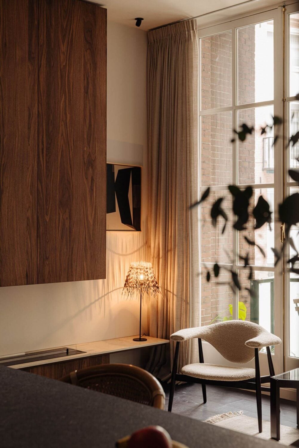 A Luxurious Duplex Apartment in Amsterdam 4 luxurious-living-room-dark-wooden-floor-nordroom