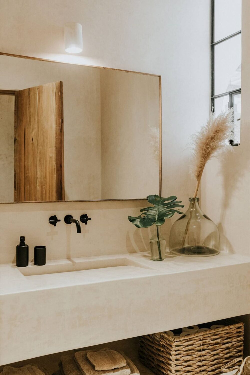 Rustic Wooden Elements in a Stylish Tulum Airbnb 26 modern-bathroom-black-fittings-airbnb-tulum-mexico-nordroom