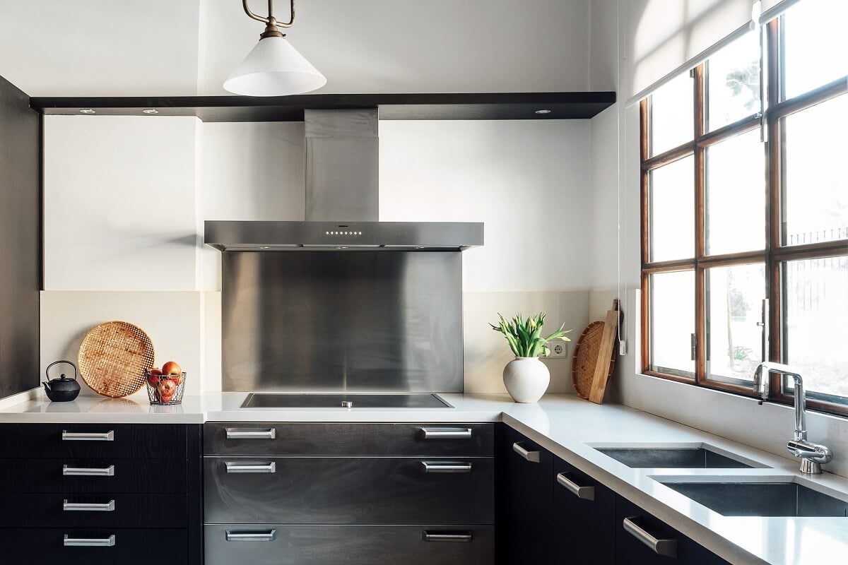 A Renovated Historic Townhouse on Mallorca 12 modern-kitchen-historic-townhouse-mallorca-nordroom