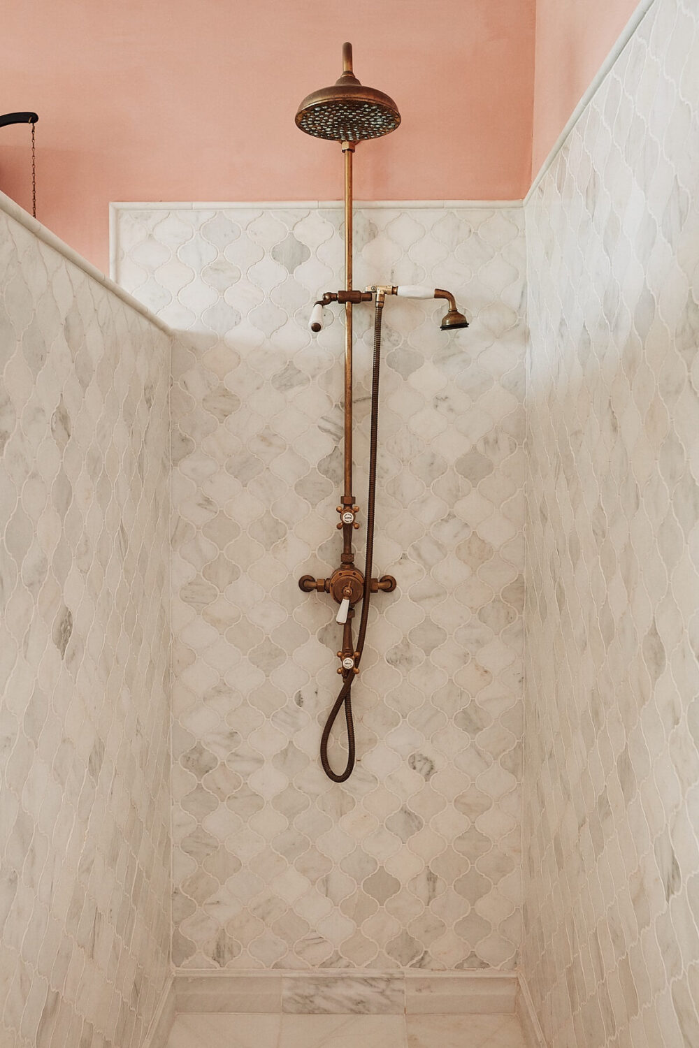 89 Pink Bathroom Ideas: From Hot Pink Walls to Blush Tiles 102 shower-tilework-pink-walls-nordroom