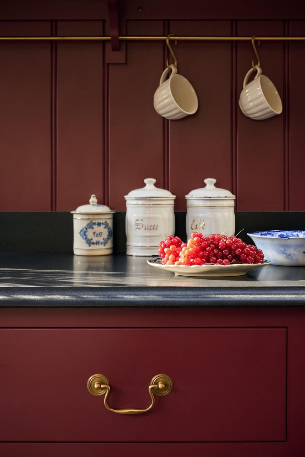 A Warm Refectory Red deVOL Kitchen 4 tongue-and-groove-panelling-deep-red-kitchen-devol-nordroom