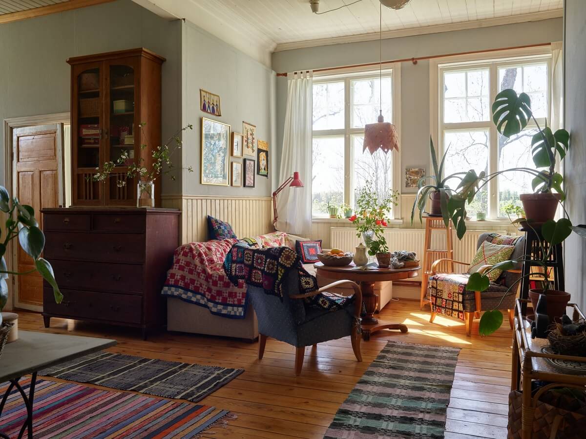 A Vintage Colorful Family Home in the Swedish Countryside 6 vintage-eclectic-living-room-nordroom