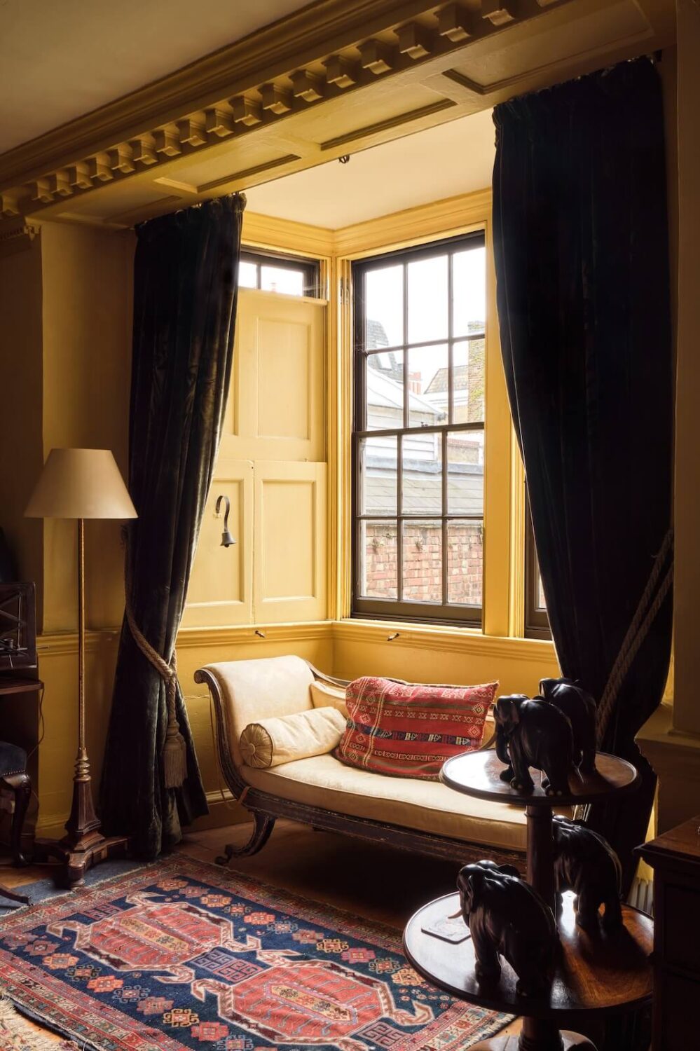 An English Home Packed with History and Color 2 20230531 OGT INIGO TERRETTSPLACE 002 An English Home Packed with History and Color