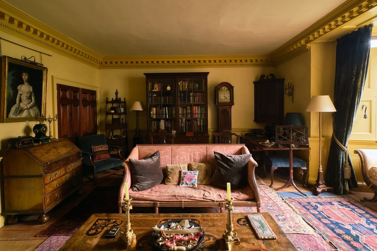 An English Home Packed with History and Color 3 20230531 OGT INIGO TERRETTSPLACE 003 An English Home Packed with History and Color
