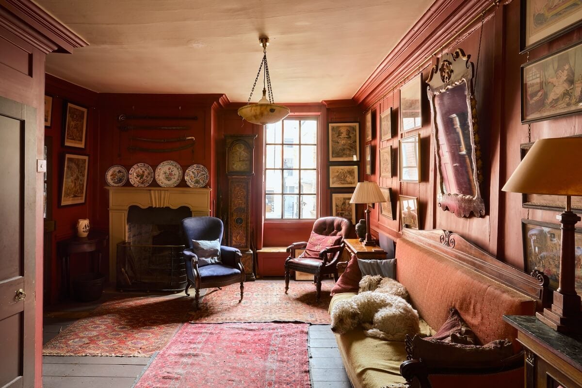 An English Home Packed with History and Color 6 20230531 OGT INIGO TERRETTSPLACE 013 An English Home Packed with History and Color