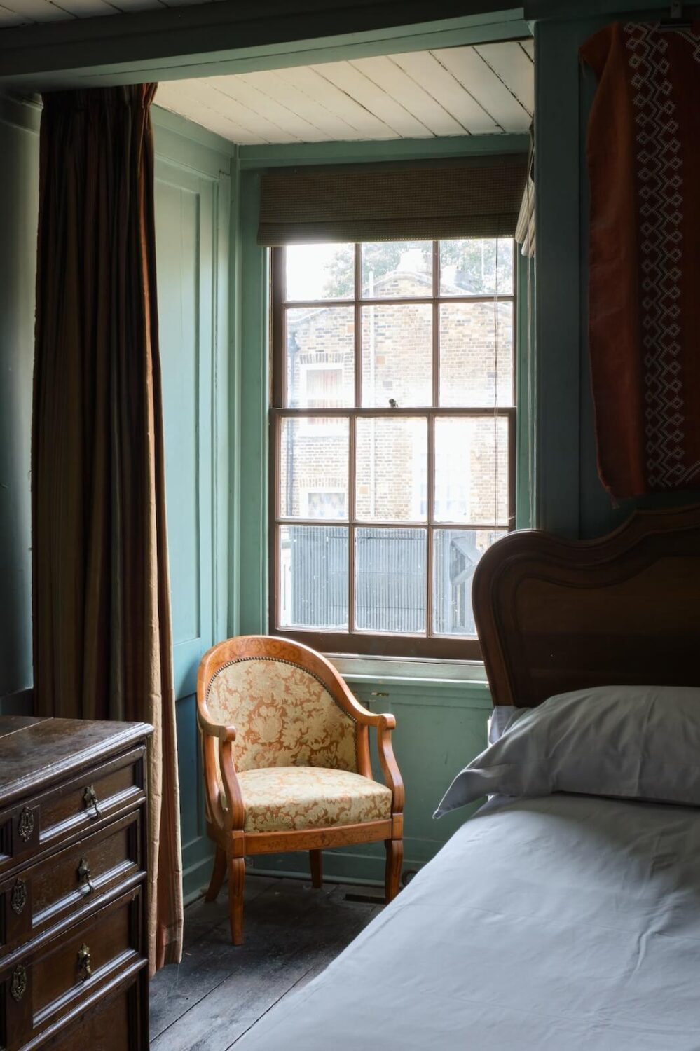 An English Home Packed with History and Color 21 20230531 OGT INIGO TERRETTSPLACE 035 An English Home Packed with History and Color