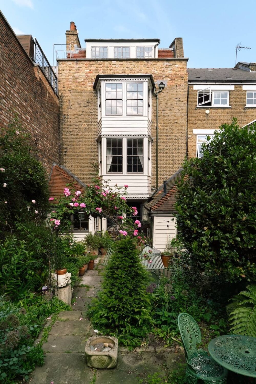 An English Home Packed with History and Color 27 20230531 OGT INIGO TERRETTSPLACE 056 An English Home Packed with History and Color