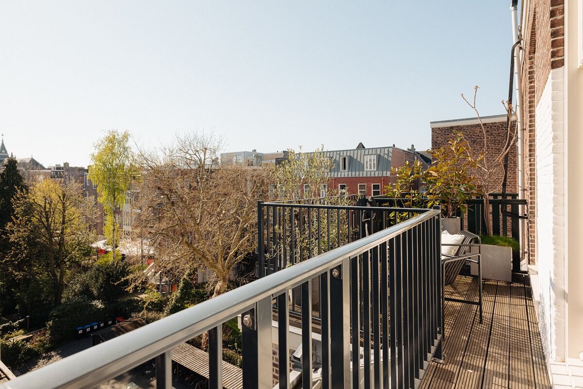 A Monochrome Duplex Apartment in Amsterdam 15 balcony-amsterdam-duplex-home-nordroom