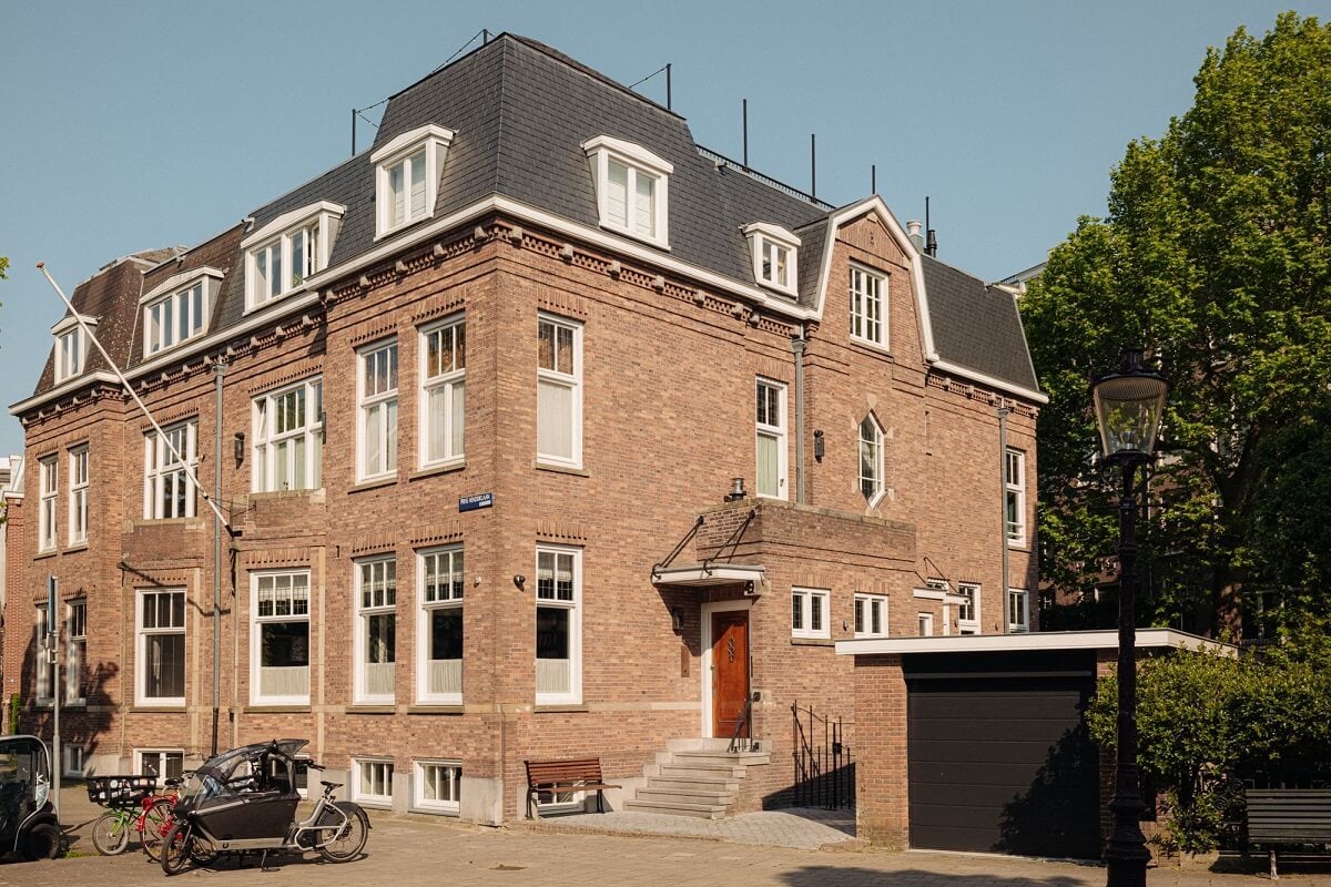 A Grand Renovated Family Home in Amsterdam 30 exterior-grand-renovated-house-amsterdam-nordroom