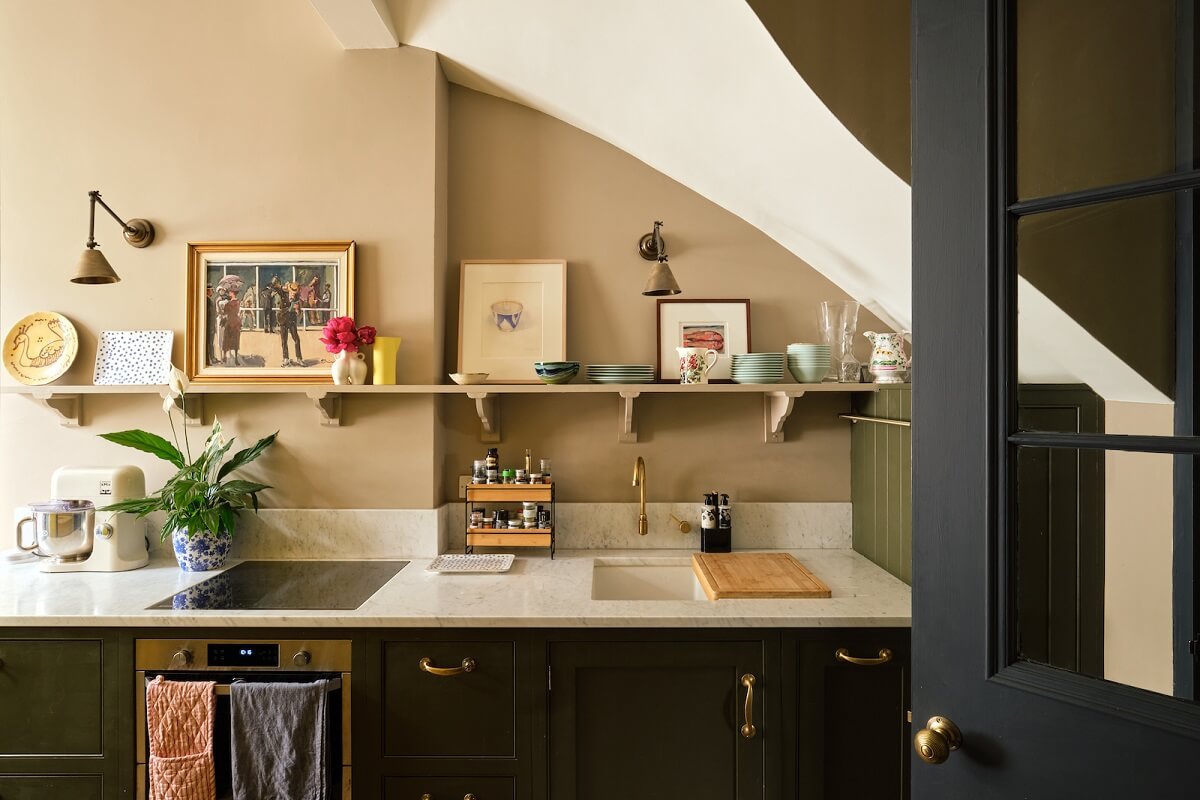 Bold Colors and Light Rooms in a Historic Apartment 9 handmade-kitchens-of-christchurch-shelf-nordroom