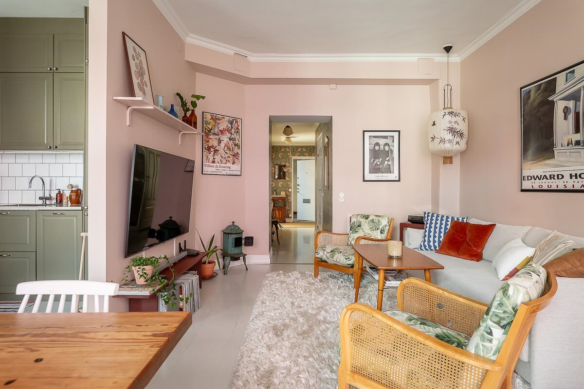 A Bright Swedish Apartment with William Morris Wallpaper 2 living-room-light-pink-walls-white-floor-nordroom
