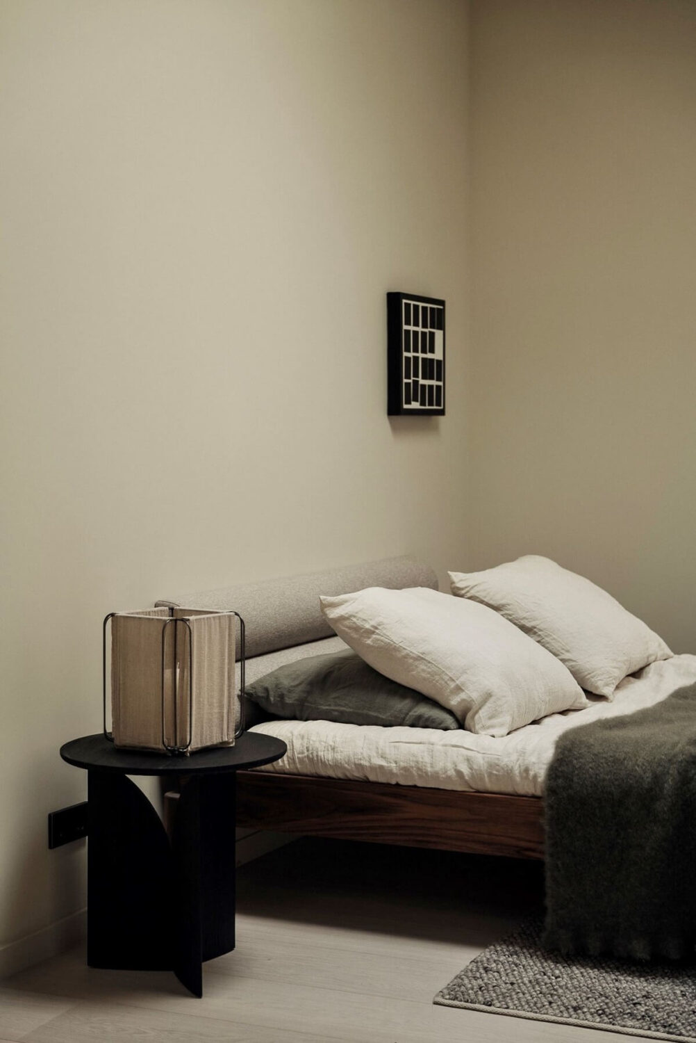 A Modern Home in a Historic Amsterdam Canal House 13 minimalistic-bedroom-amsterdam-home-nordroom