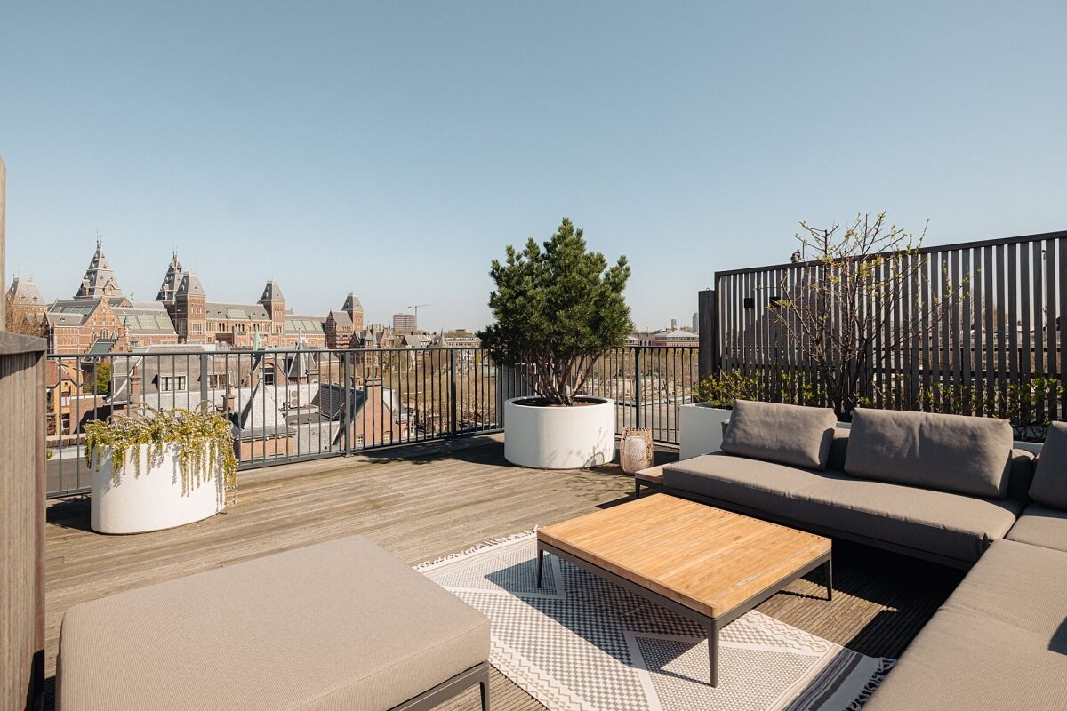 A Monochrome Duplex Apartment in Amsterdam 22 modern-roof-terrace-amsterdam-duplex-nordroom