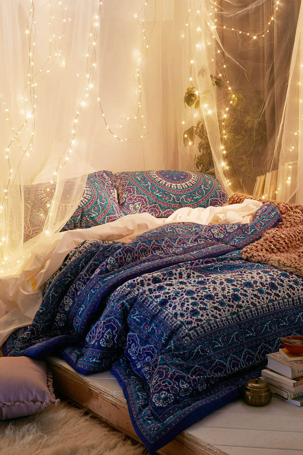Beautiful Dorm Room Decorating Ideas 28 sheer-curtains-string-lights-bohemian-bedroom-dorm-room-ideas-nordroom