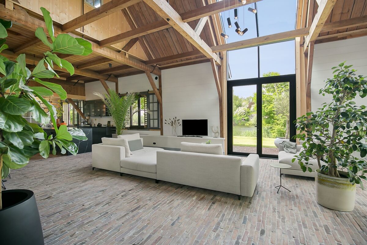 A Dutch Barn House with Brick Floors and Wooden Ceilings 5 wooden-ceiling-barn-house-nordroom