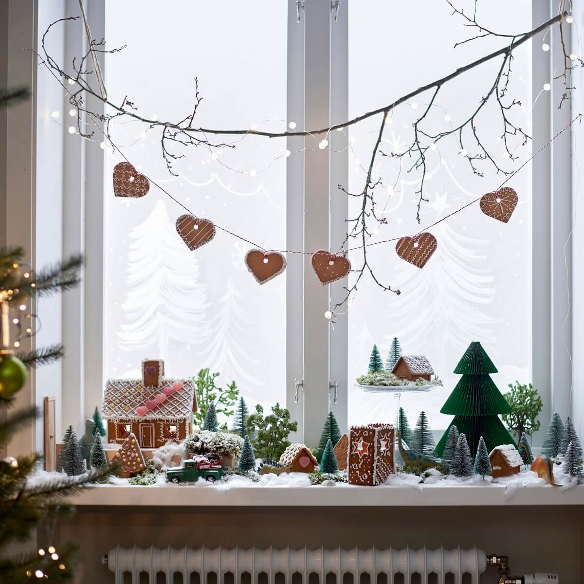 IKEA Christmas Collection 2023: A Touch of Winter Coziness 35 IKEA_VINTERSAGA_pepparkakshus_PE837982-ikea-christmas-2023-nordroom