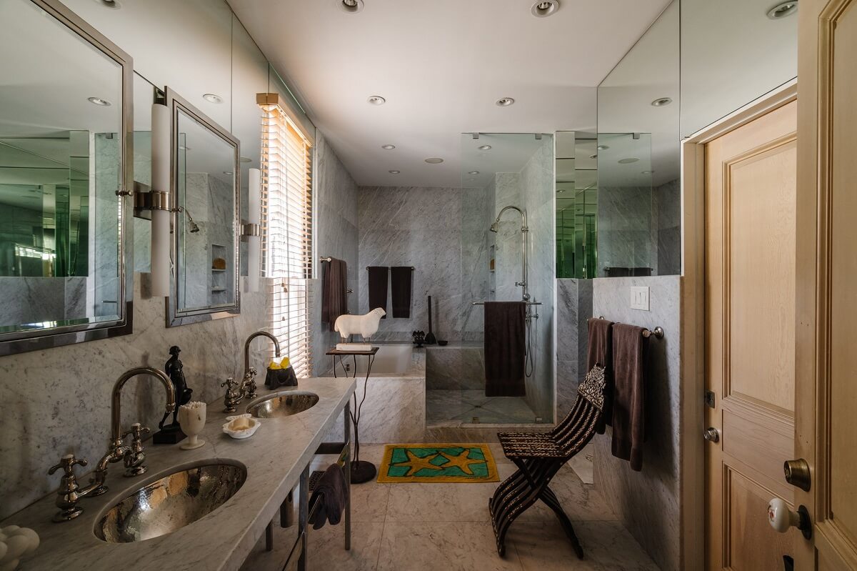 Black Accents in a Traditional Los Angeles Home 26 bathroom-walk-in-shower-marble-tiles-nordroom