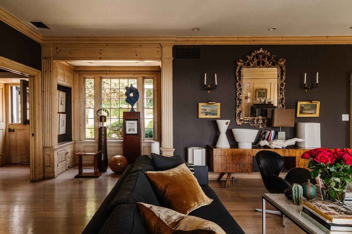 Black Accents in a Traditional Los Angeles Home 8 black-accent-wall-living-room-nordroom