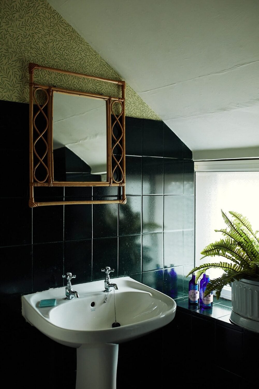 An English Cottage with a Perfect Kitchen 25 black-tiles-william-morris-wallpaper-slanted-ceiling-nordroom