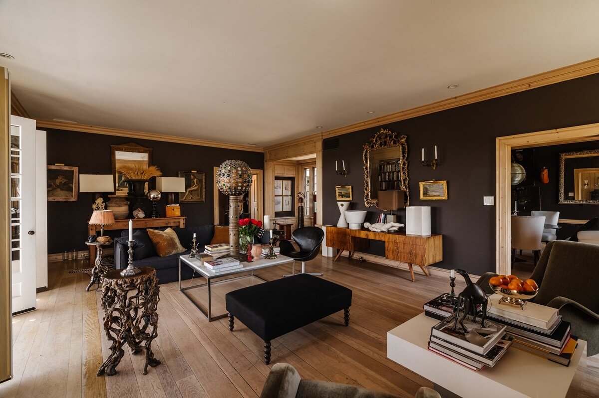 Black Accents in a Traditional Los Angeles Home 9 dark-accent-walls-living-room-nordroom
