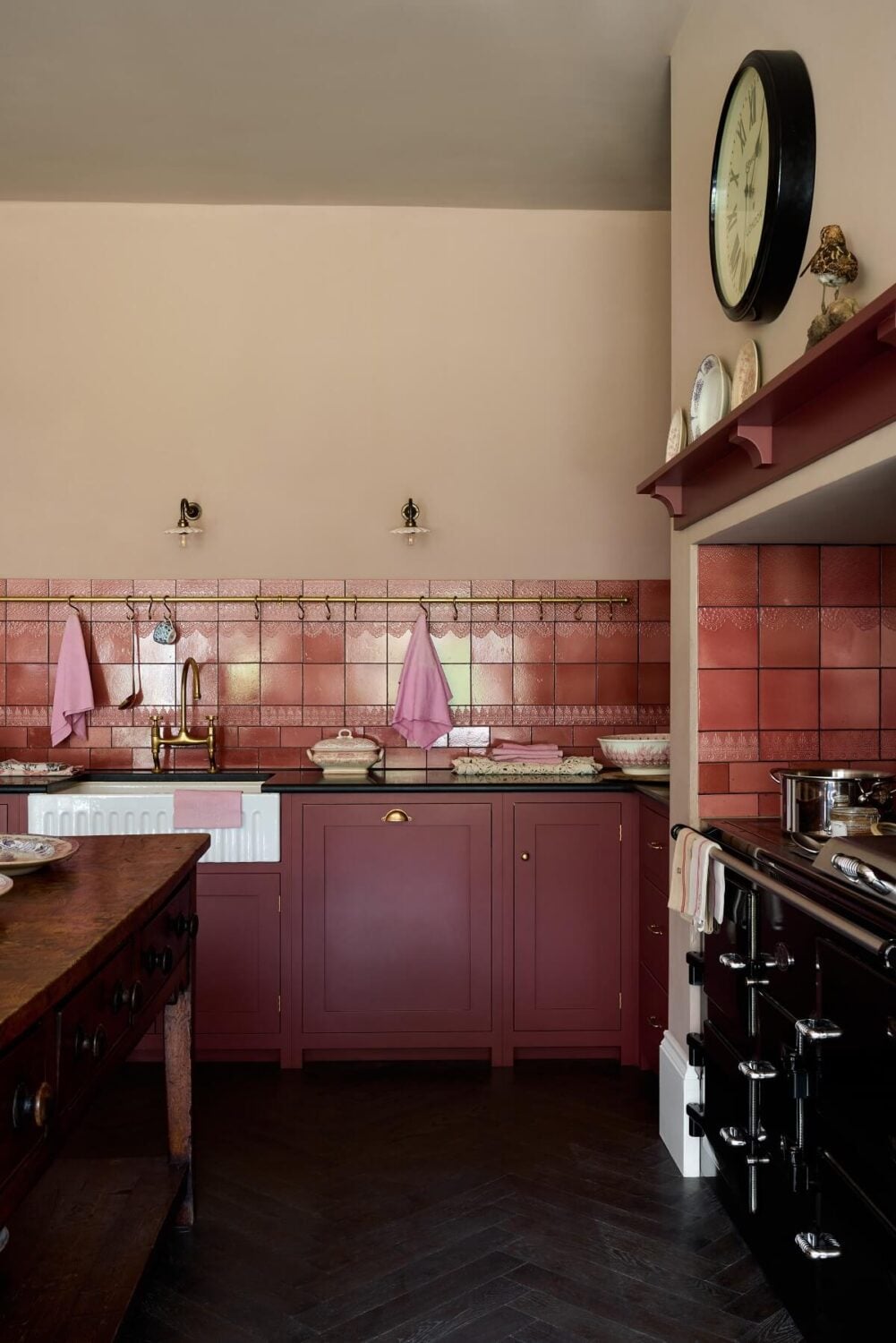 An English Country House Kitchen with Pink Tiles 10 devol-shaker-cupboards-english-country-house-nordroom