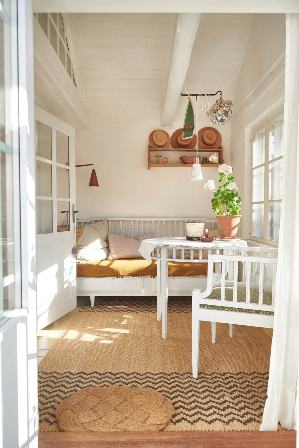 garden-room-bench-yellow-cushion-nordroom