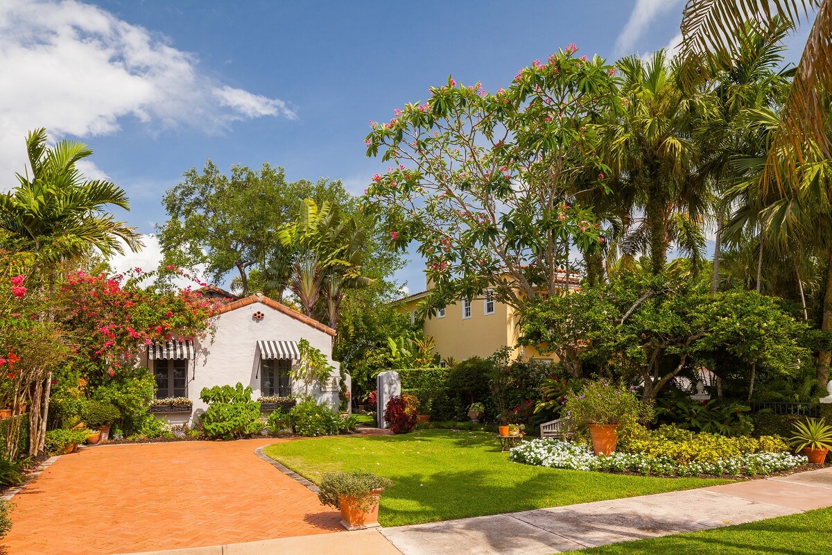A Beautiful Spanish Style Home in Florida 35 garden-spanish-style-house