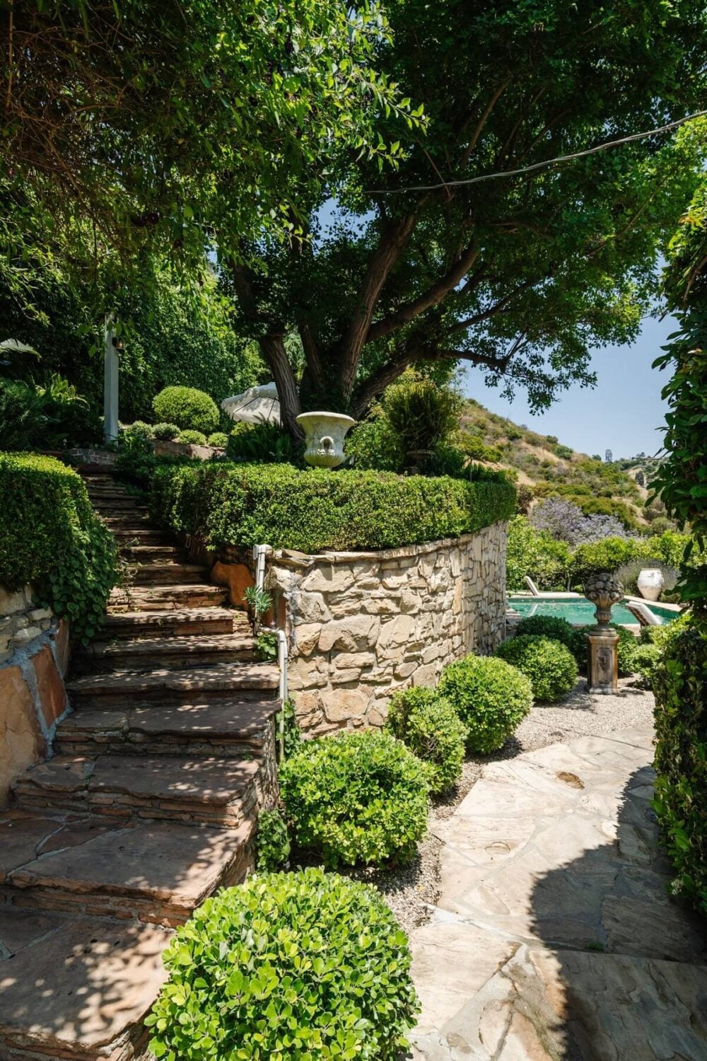 Black Accents in a Traditional Los Angeles Home 43 garden-staircase-los-angeles-nordroom