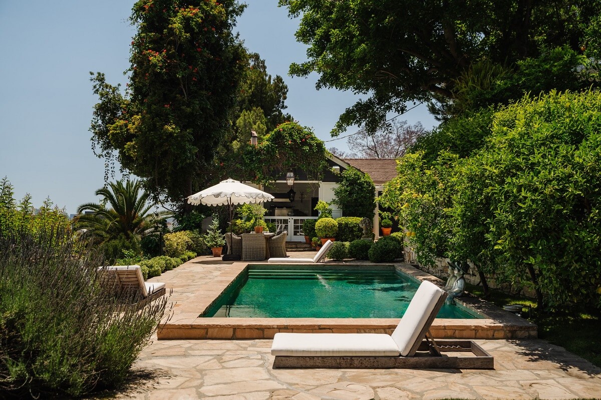 Black Accents in a Traditional Los Angeles Home 36 garden-swimming-pool-lounge-bed-nordroom