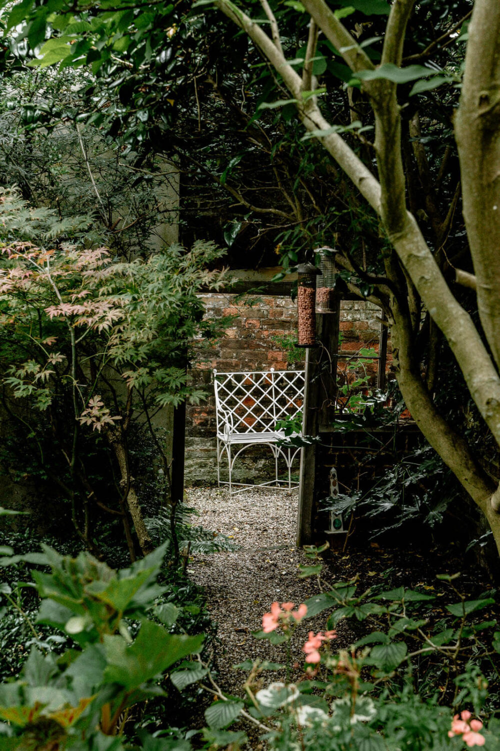A Unique Historic House Near the English Coast 32 green-garden-historic-house-england-nordroom